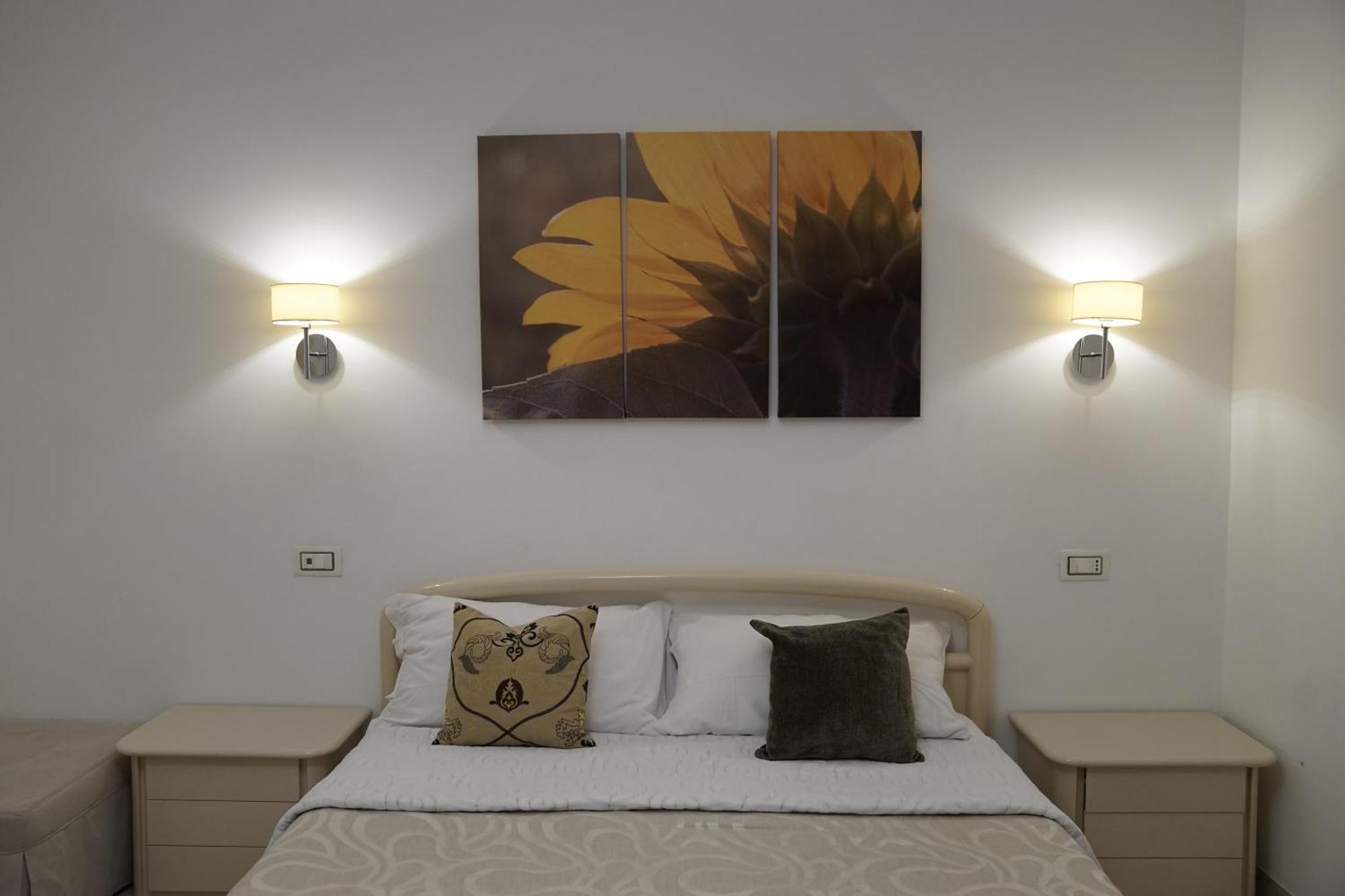 B&B La Vie En Rose Салерно Екстериор снимка
