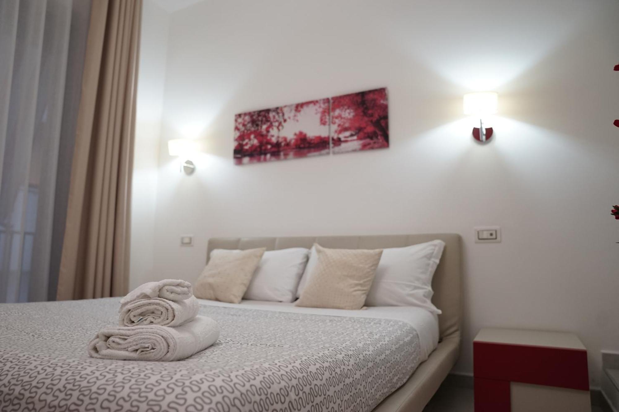 B&B La Vie En Rose Салерно Екстериор снимка