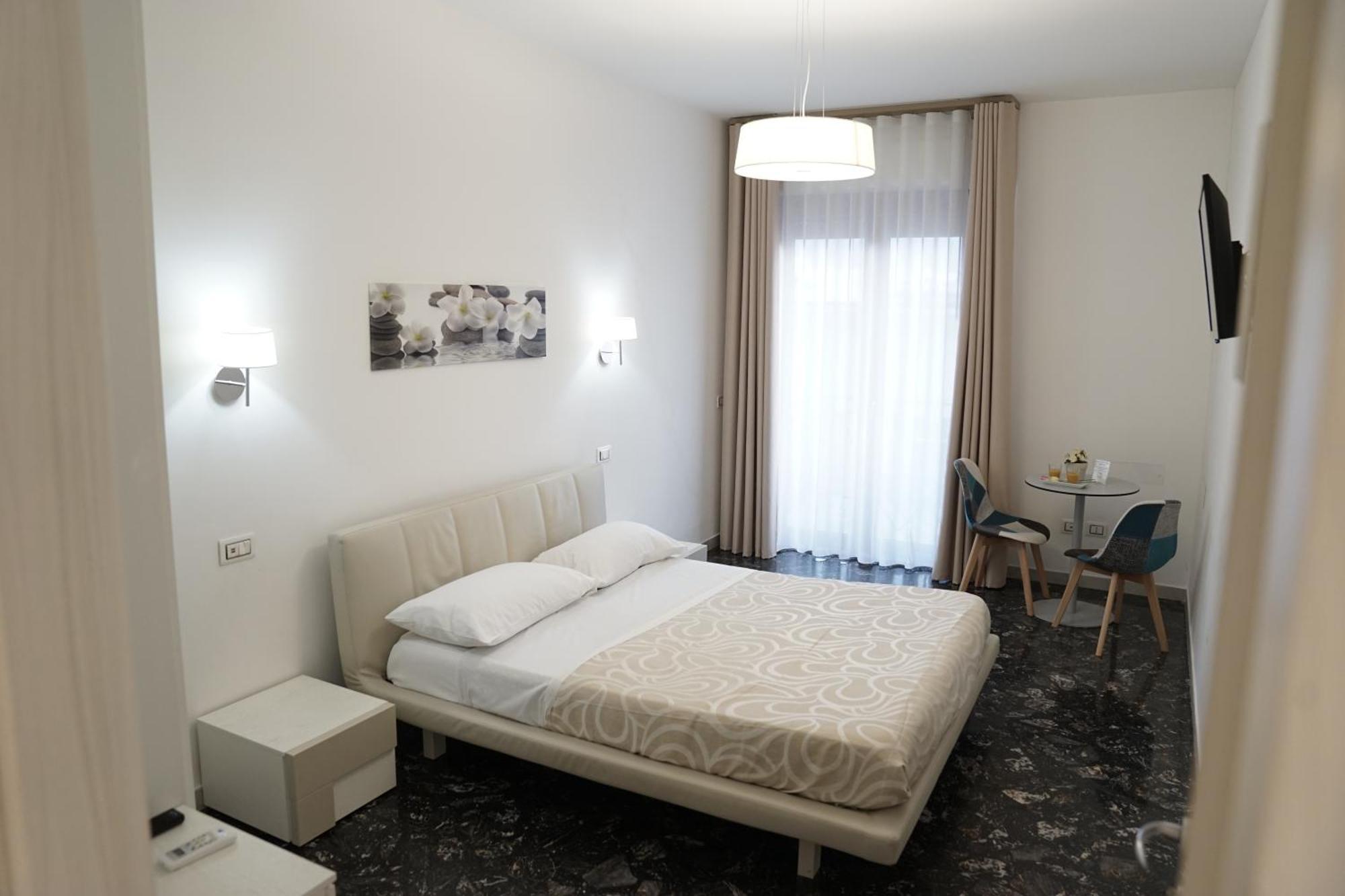 B&B La Vie En Rose Салерно Екстериор снимка